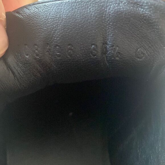 GUCCI Guccissima Black Leather, Web Ace Sneakers Low Top. Size 35 1/2. … - Picture 5 of 10